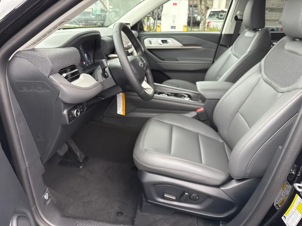 New 2026 Black Ford Active image 21