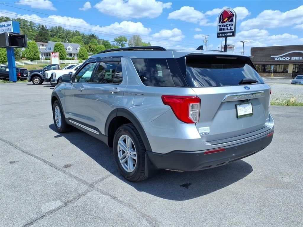 Used 2022 Silver Metallic Ford XLT image 3