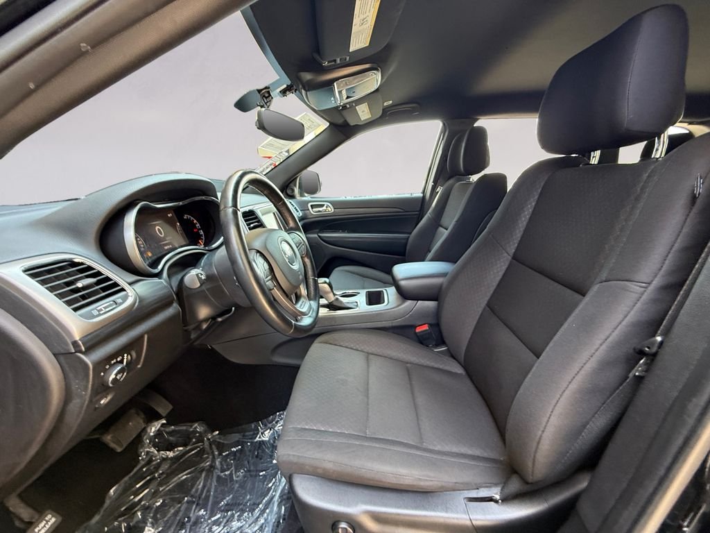 Used 2021 Black Jeep Laredo E image 10