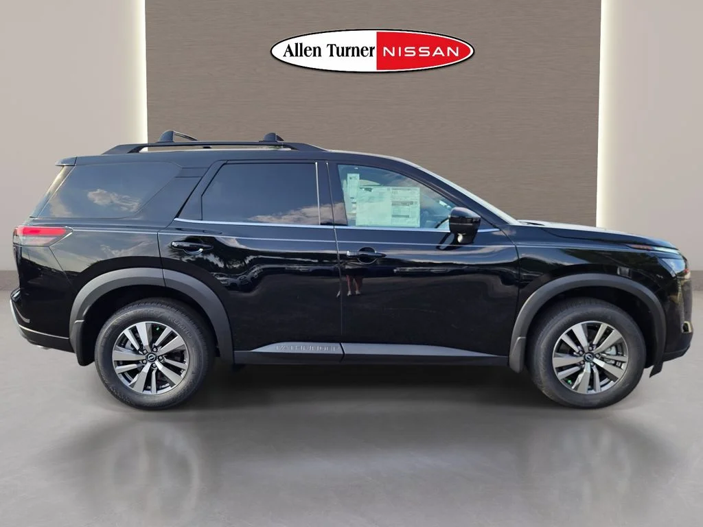 2026 Nissan Pathfinder SL - Photo 5