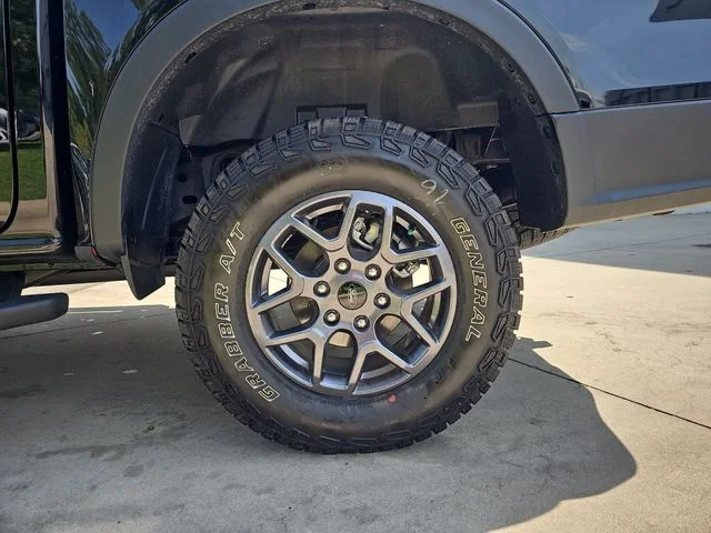 Used 2025 Black Ford XLT image 29