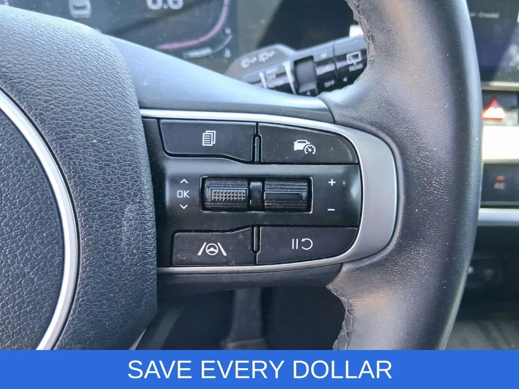 Used 2024 White Kia X-Line image 13