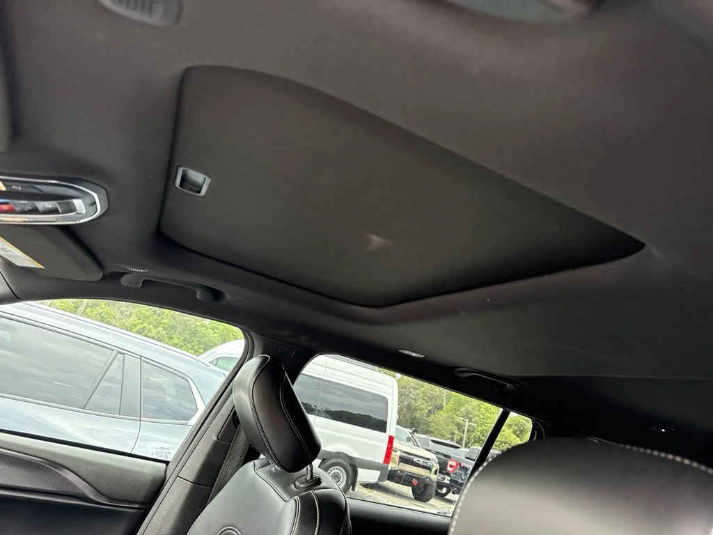 Used 2024 Gray Jeep Altitude X image 4