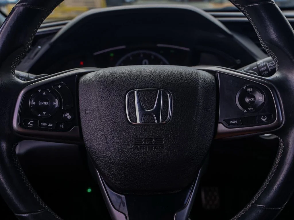 Used 2020  Honda Sport image 23