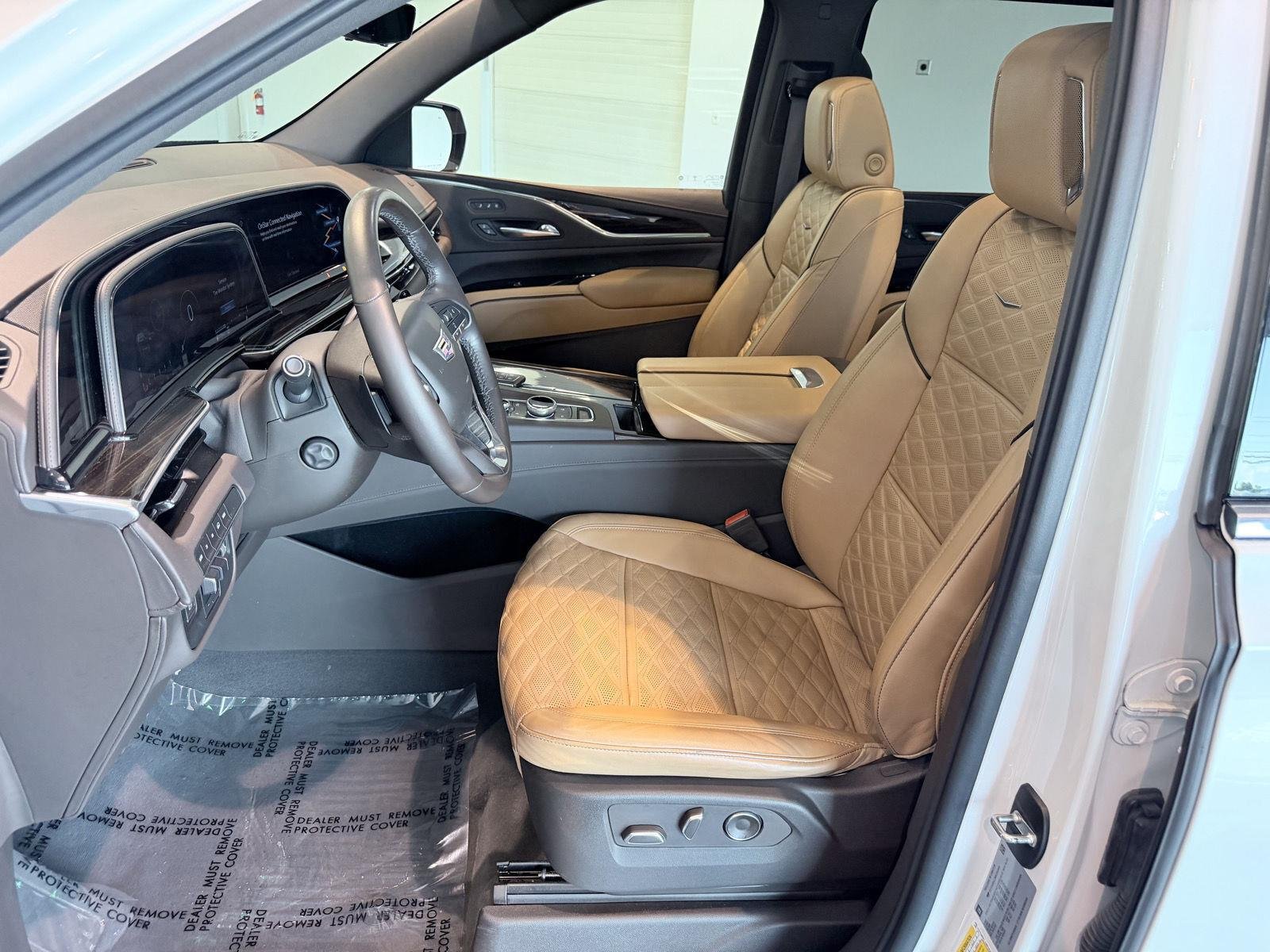 Used 2021 CRYSTAL WHITE TRICOAT Cadillac Premium Luxury image 41