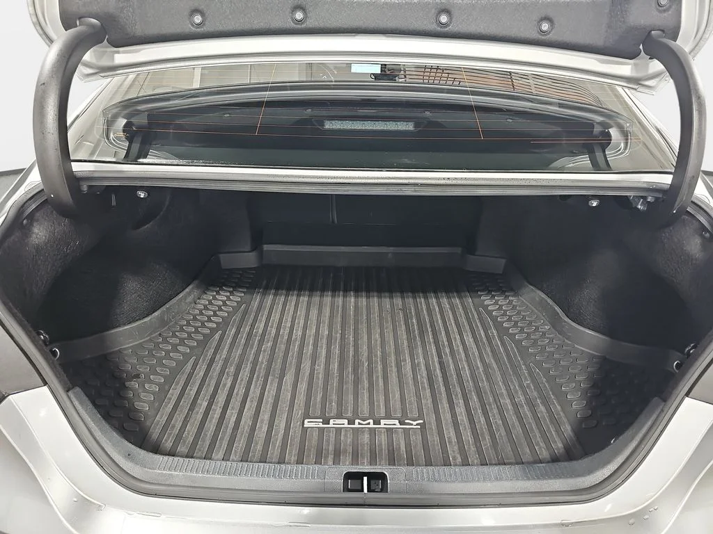 Used 2023 Silver Toyota XLE image 14