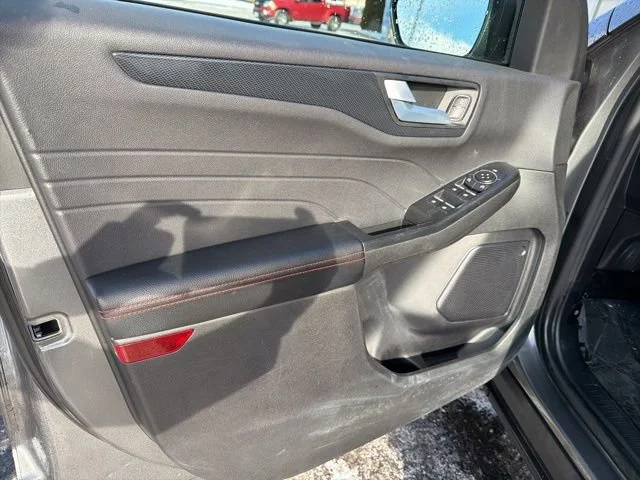 Used 2025 Gray Metal Ford ST-Line image 17