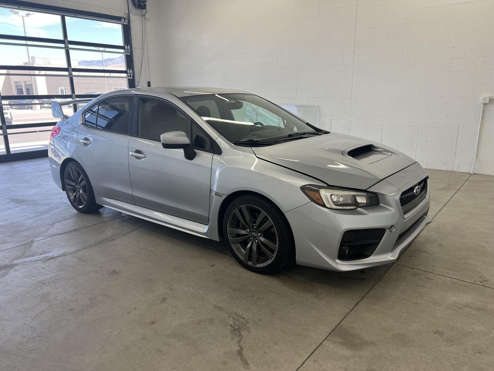 Used 2017 Ice Silver Metallic Subaru Premium image 5