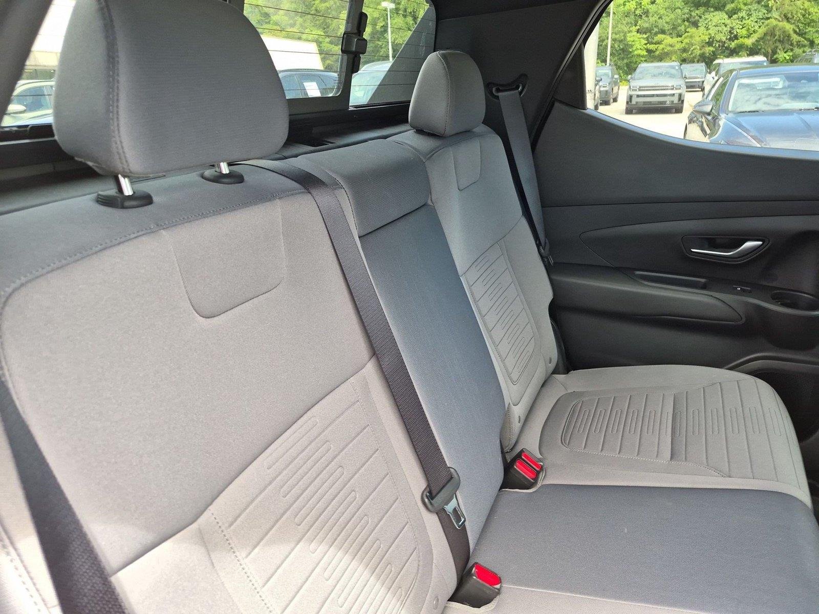 Used 2022 Sage Gray Hyundai SEL image 35