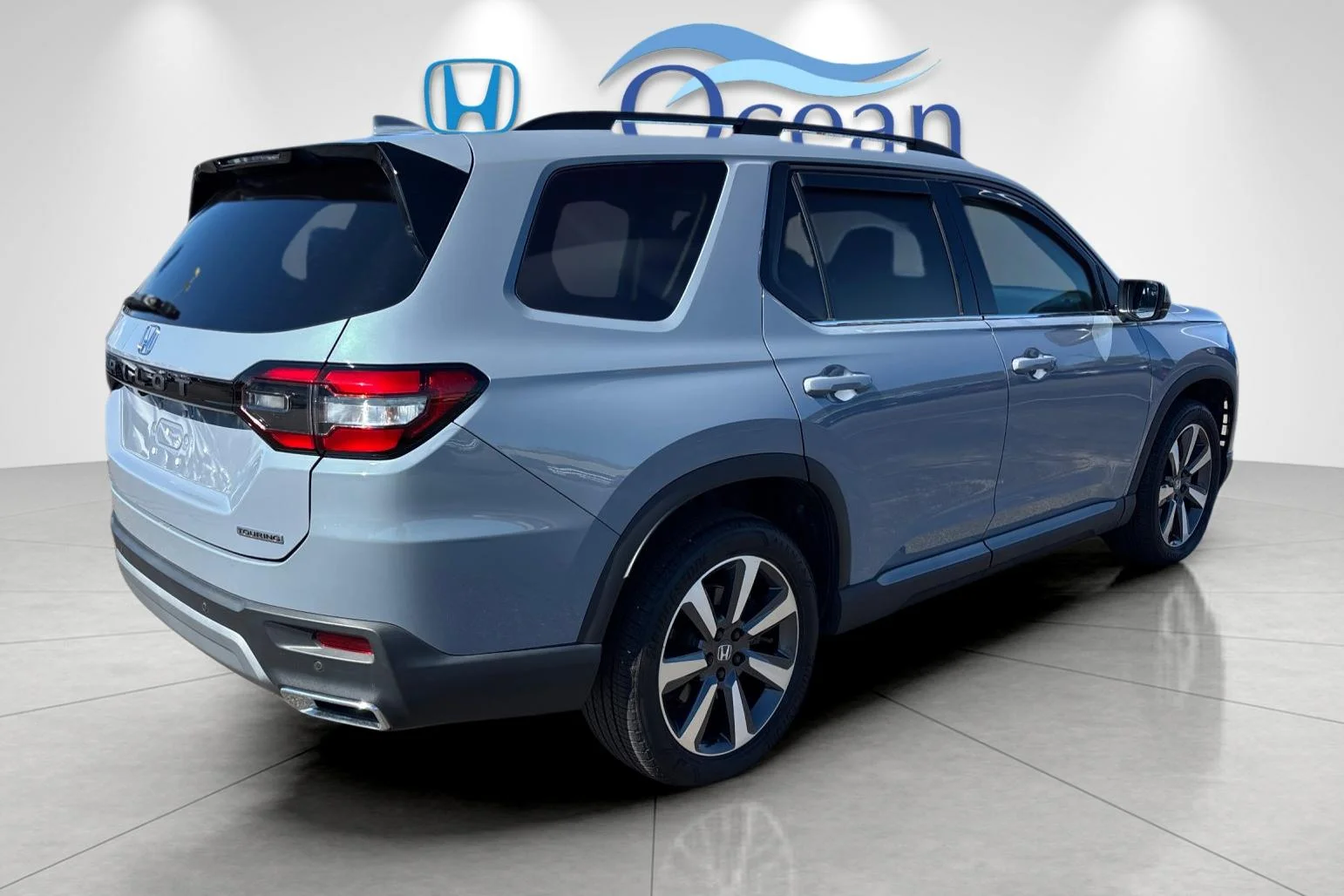エニードープ　ウィスピー　2025 Pre-Owned 2025 Honda Pilot Touring 4D Sport Utility in Brockton