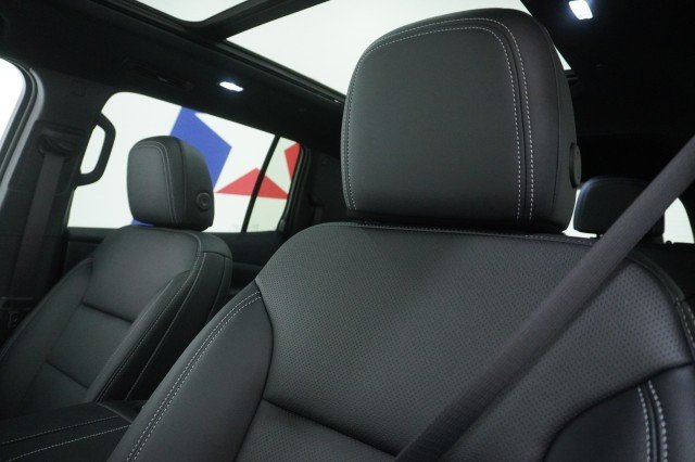 New 2026 Mosaic Black Metallic Chevrolet LT image 19