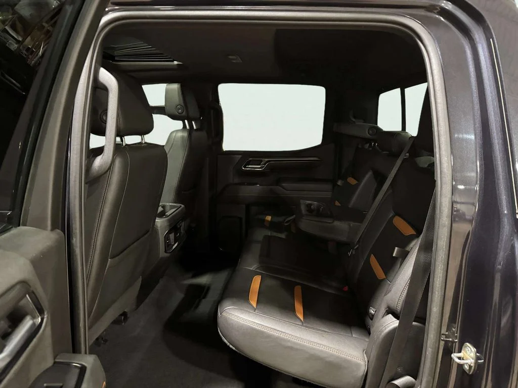 Used 2022 Silver GMC AT4 image 26