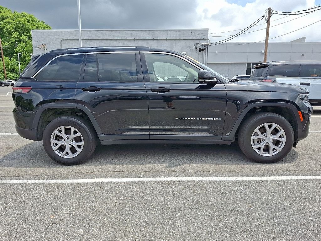 Used 2022 Black Jeep Limited image 8