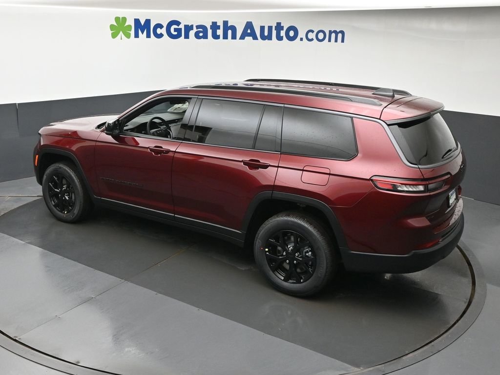 New 2026 Velvet Red Pearl-Coat Exterior Paint Jeep Altitude image 25