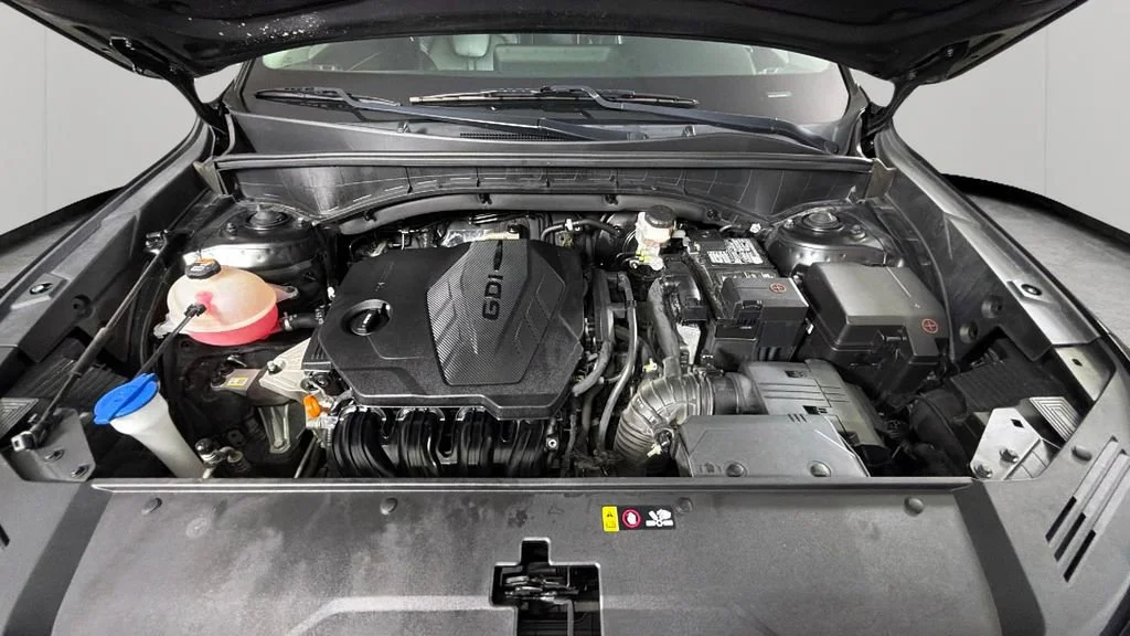 Used 2023 Black Kia S image 41