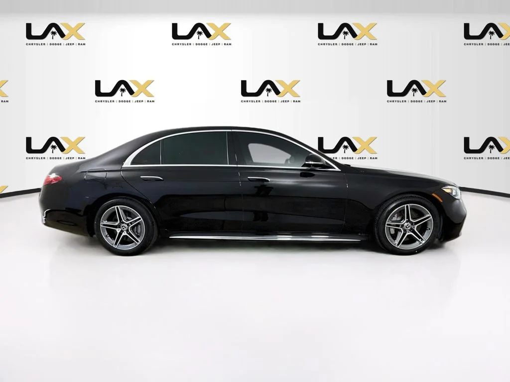 Used 2022  Mercedes-Benz S 580 image 8