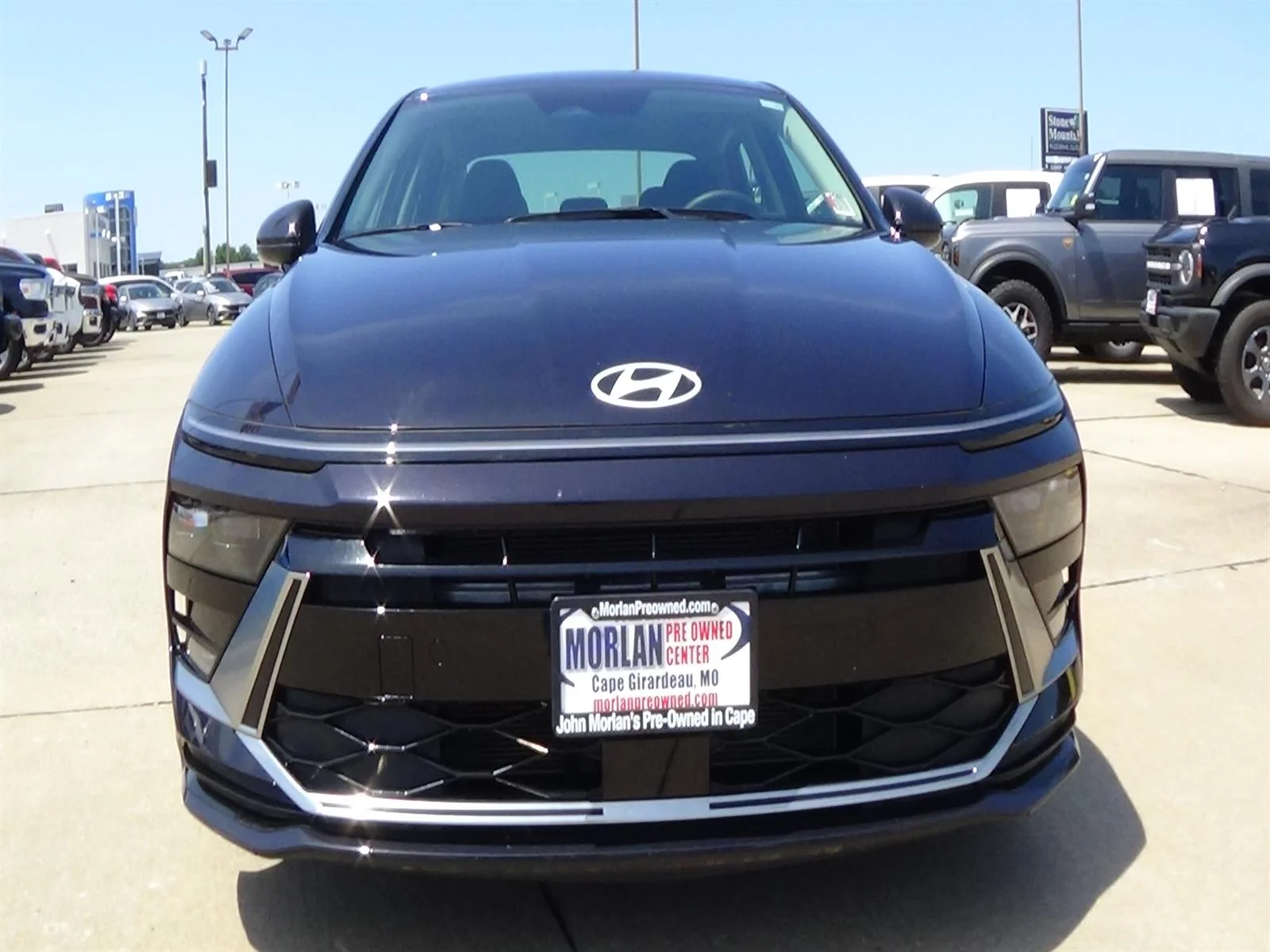 Used 2025 Carbon Blue Pearl (xb9) Hyundai SEL image 3