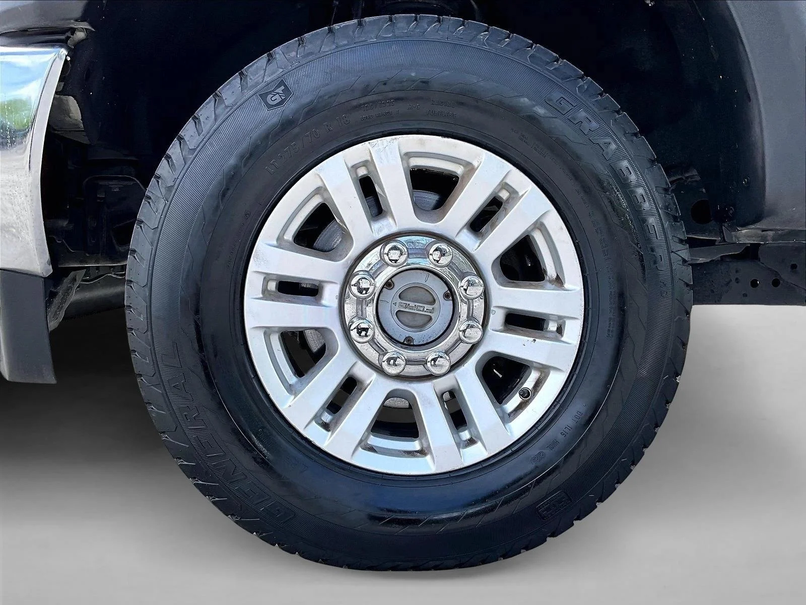 Used 2017 Oxford White Ford XLT image 10