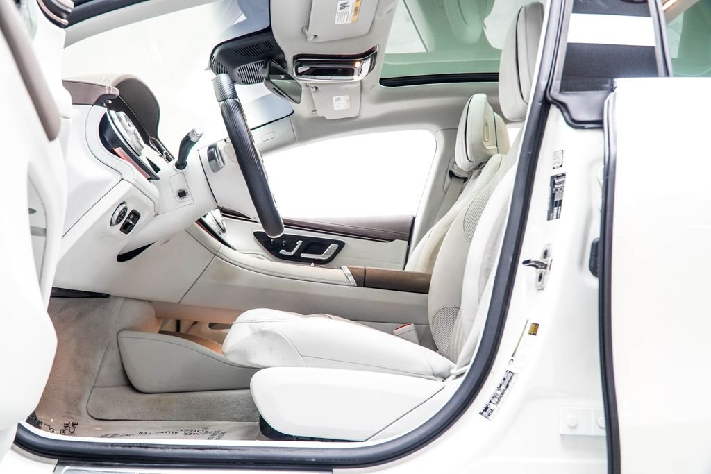 Used 2023 White Mercedes-Benz 580 image 44