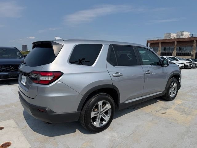 Used 2023 Gray Honda EX-L image 7