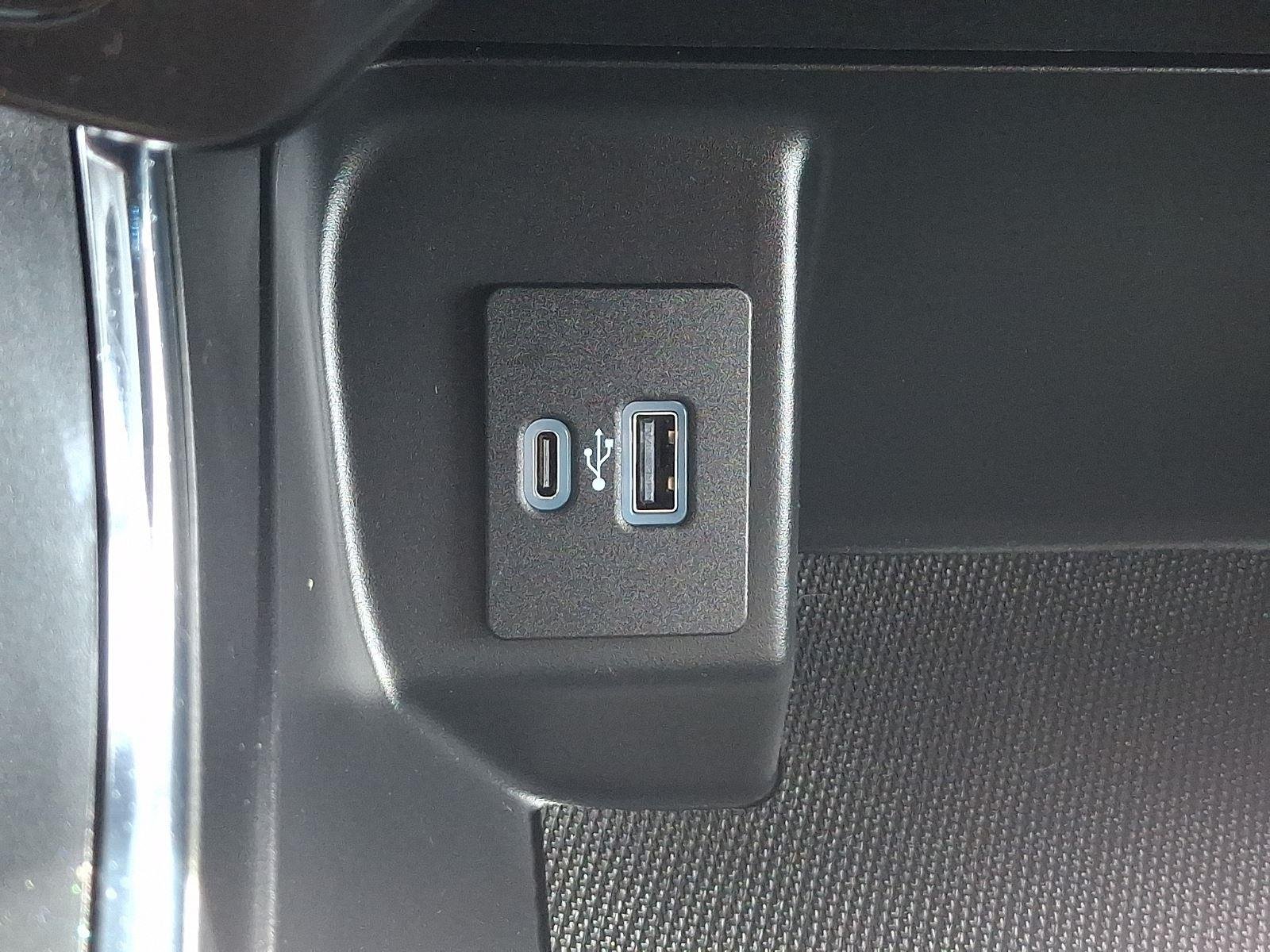 Certified Used 2023 Iconic Silver Ford XLT image 24