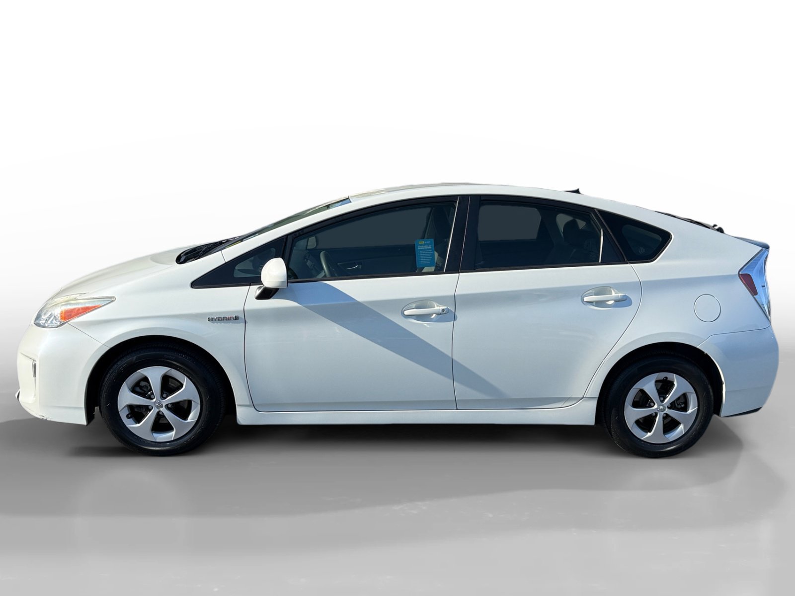 Used 2013 Blizzard Pearl Toyota Three image 2