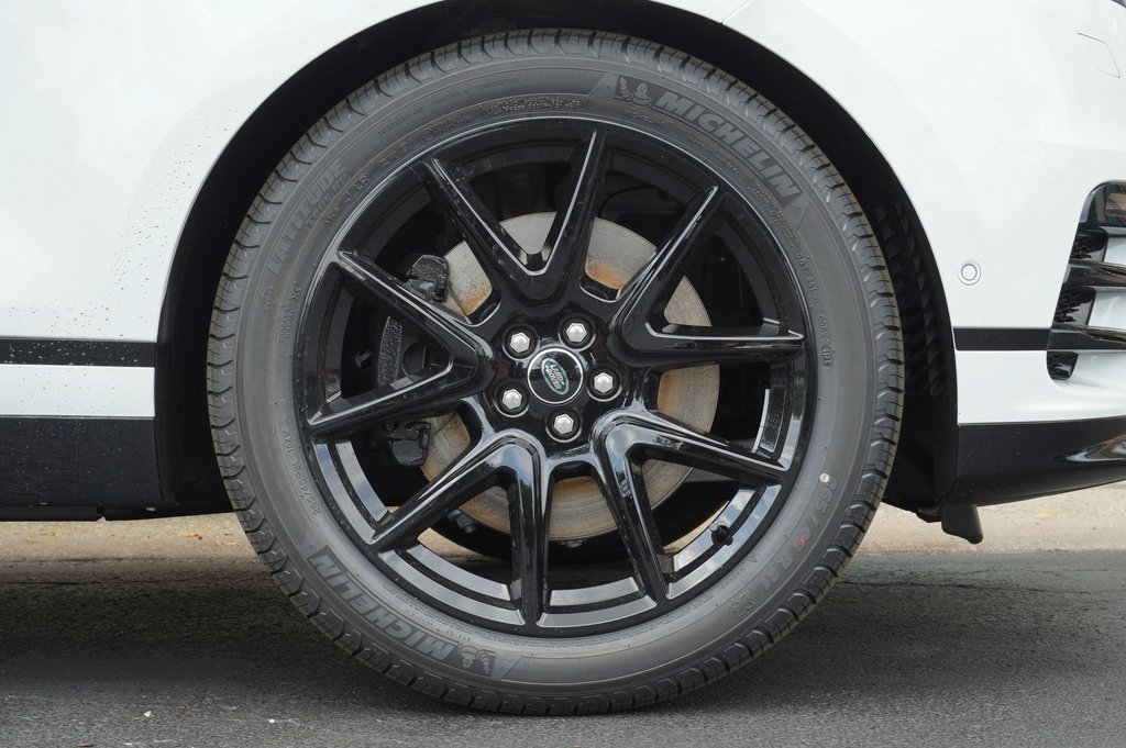 2026 LAND ROVER RANGE ROVER VELAR - Image 7