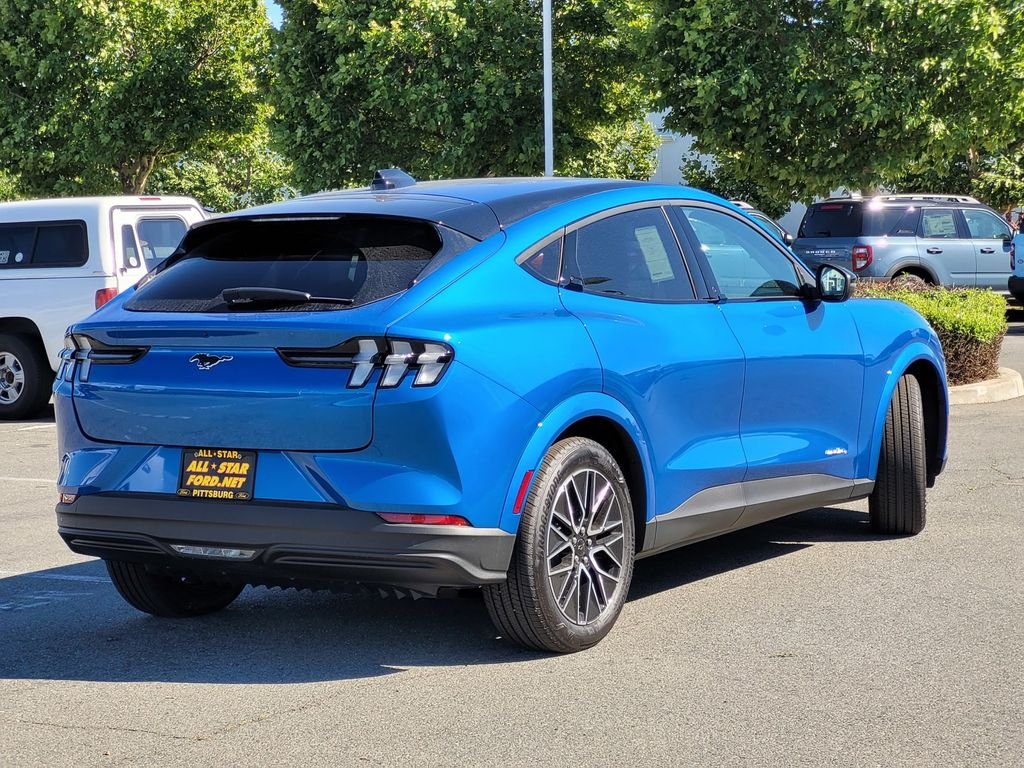 New 2026 Velocity Blue Metallic Ford Premium image 3