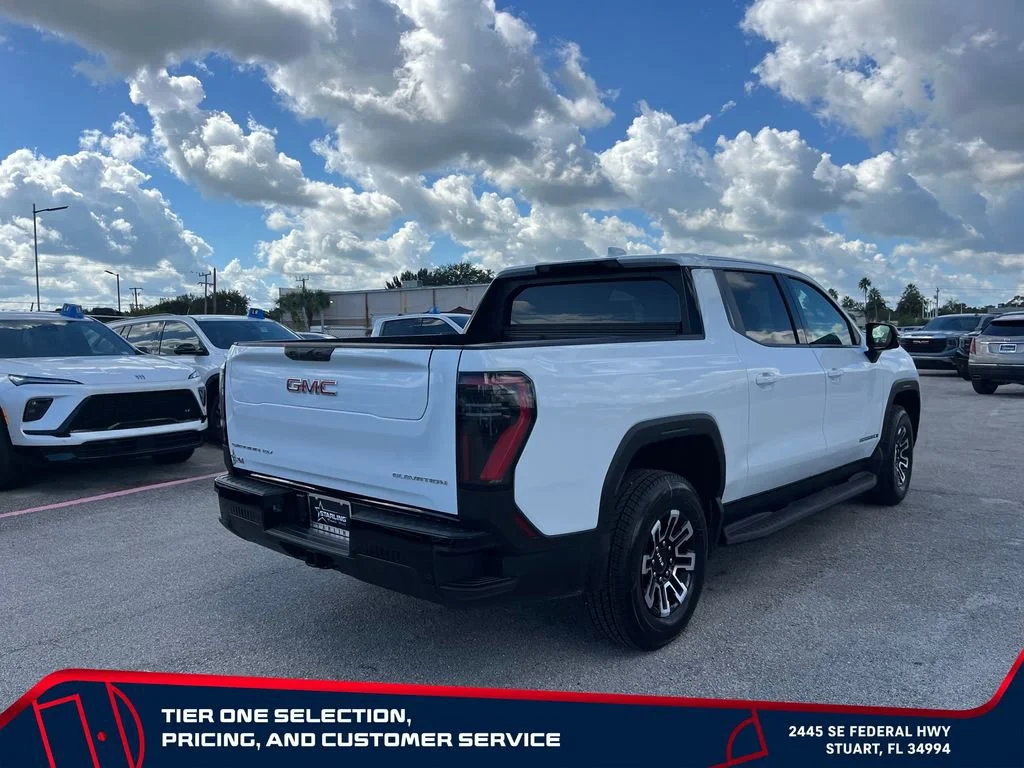 New 2026 Summit White GMC Elevation Extended Range image 6