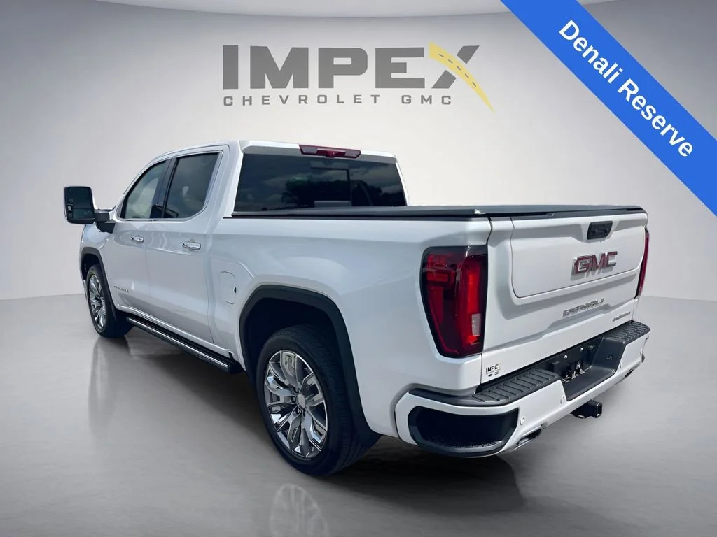Used 2024 White Frost Tricoat GMC Denali image 3
