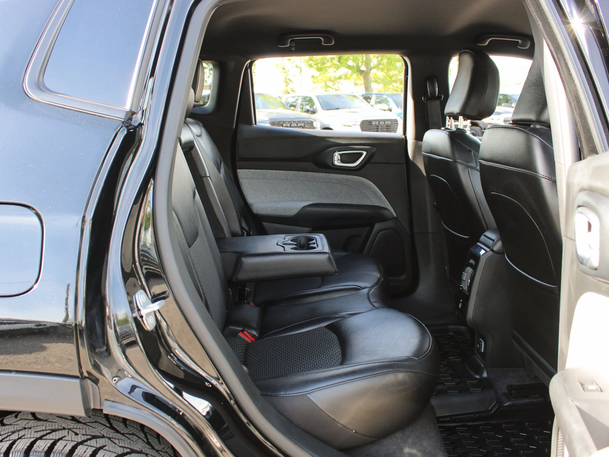 Certified Used 2023 Black Jeep North * Loaded | Heated Leather Seats | Adaptive Cruise | Apple CarPlay | 360 View Camera image 19