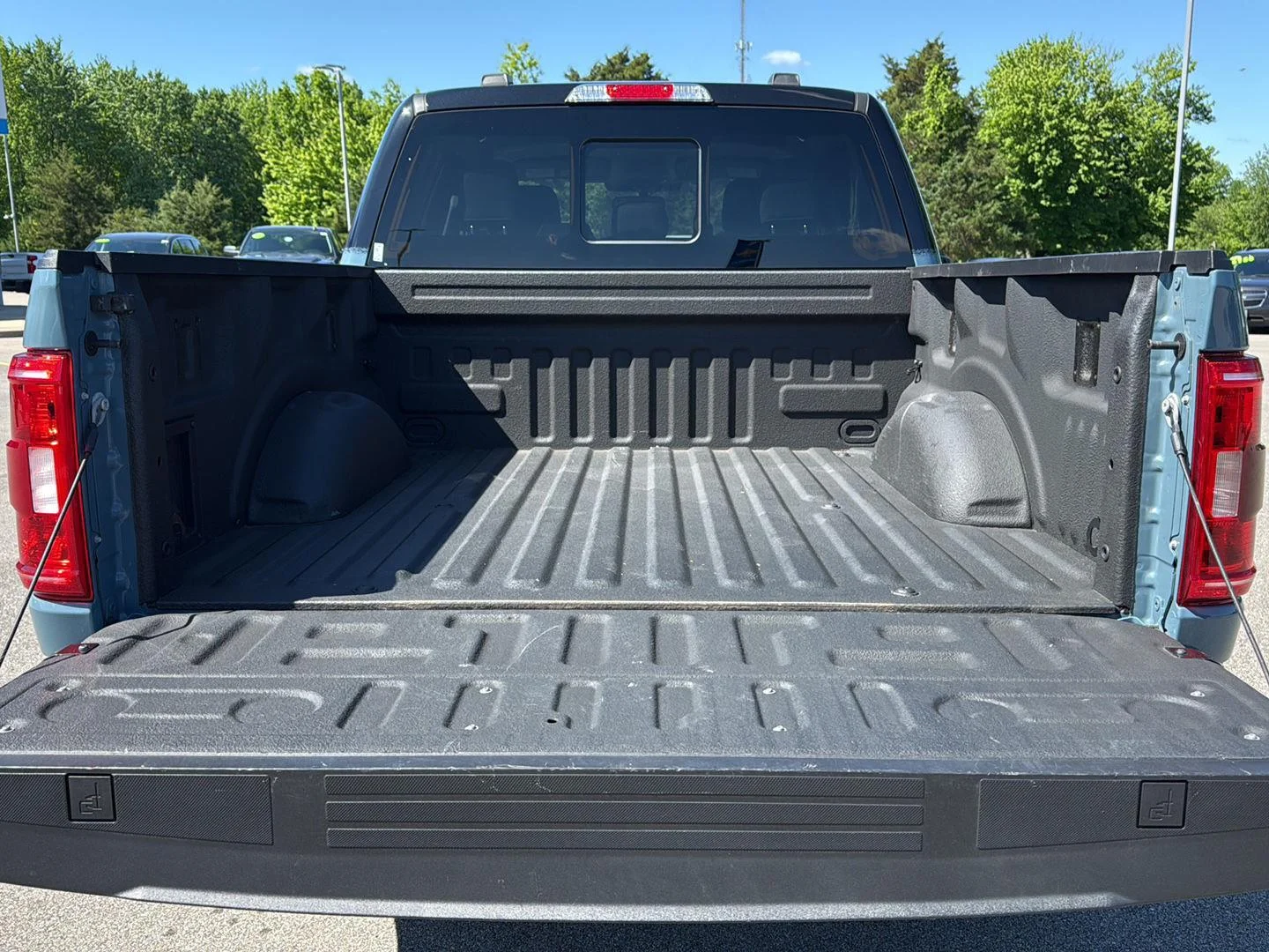 Used 2023 Area 51/Agate Black Ford XLT image 13