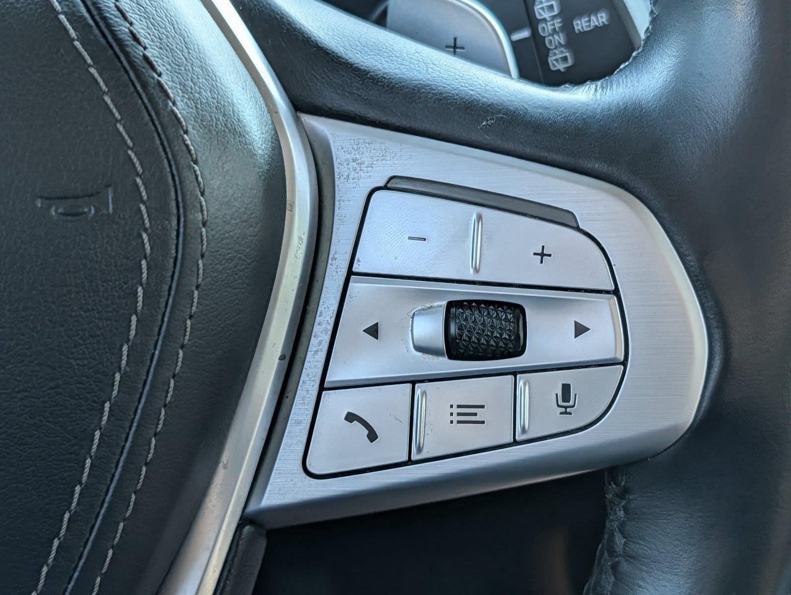Used 2019 Alpine White BMW xDrive50i image 25