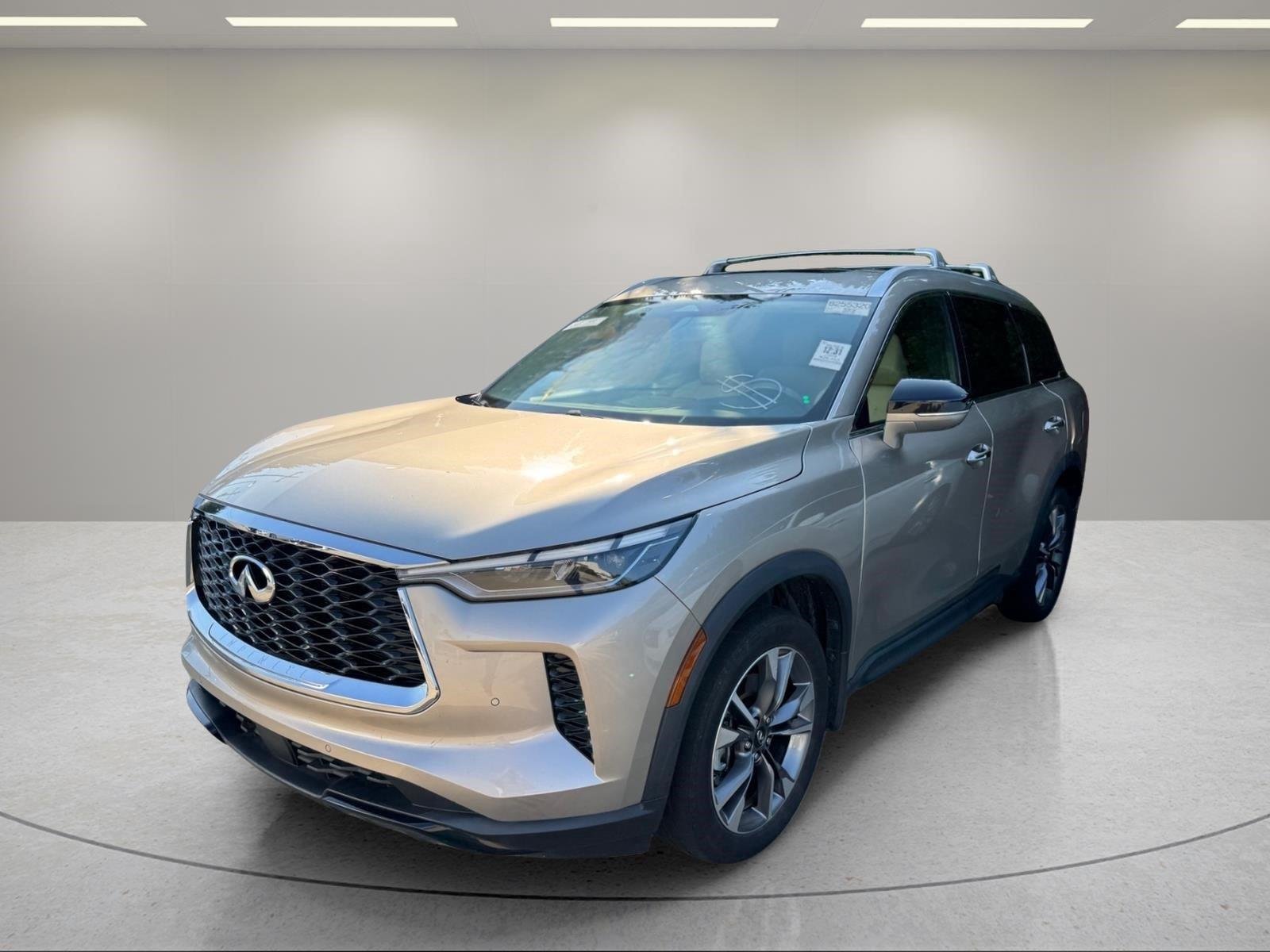 Used 2024 Warm Titanium INFINITI LUXE image 24