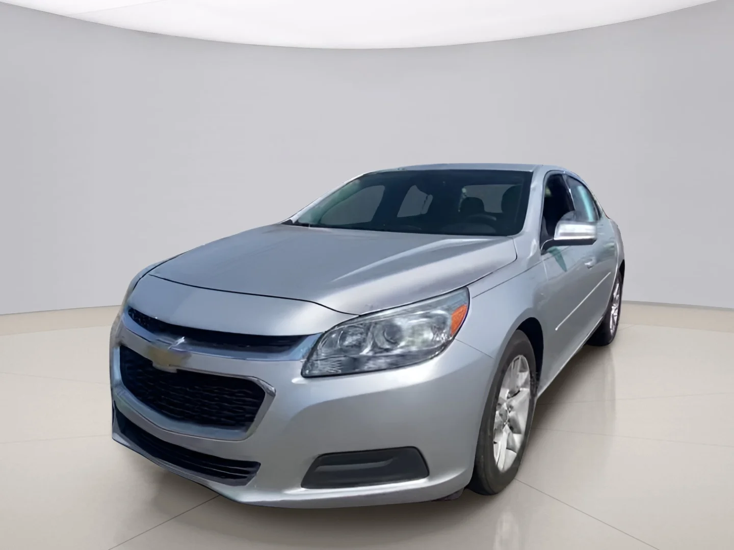 Used 2015 Silver Chevrolet 1LT image 5