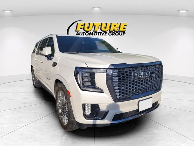 Used 2024 White GMC Denali Ultimate image 1