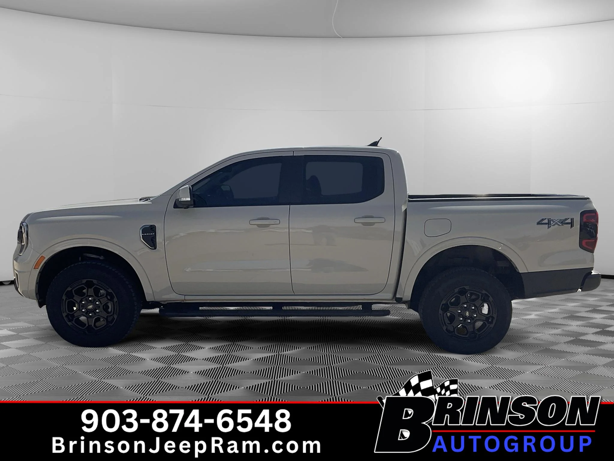Used 2025 Desert Sand Ford LARIAT image 4