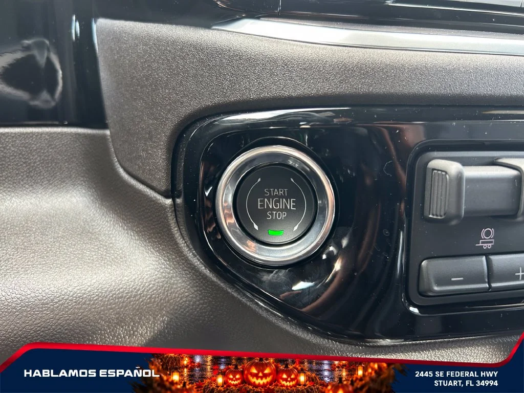 New 2026 Onyx Black GMC SLT image 28