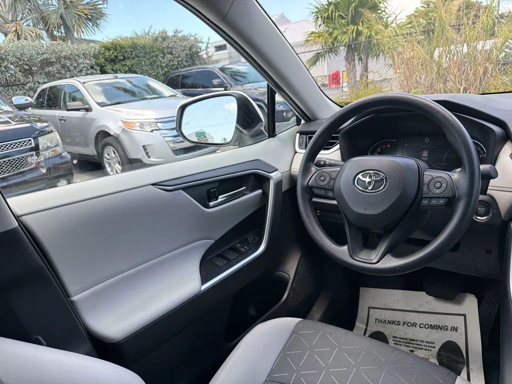 Used 2025 White Toyota XLE image 15