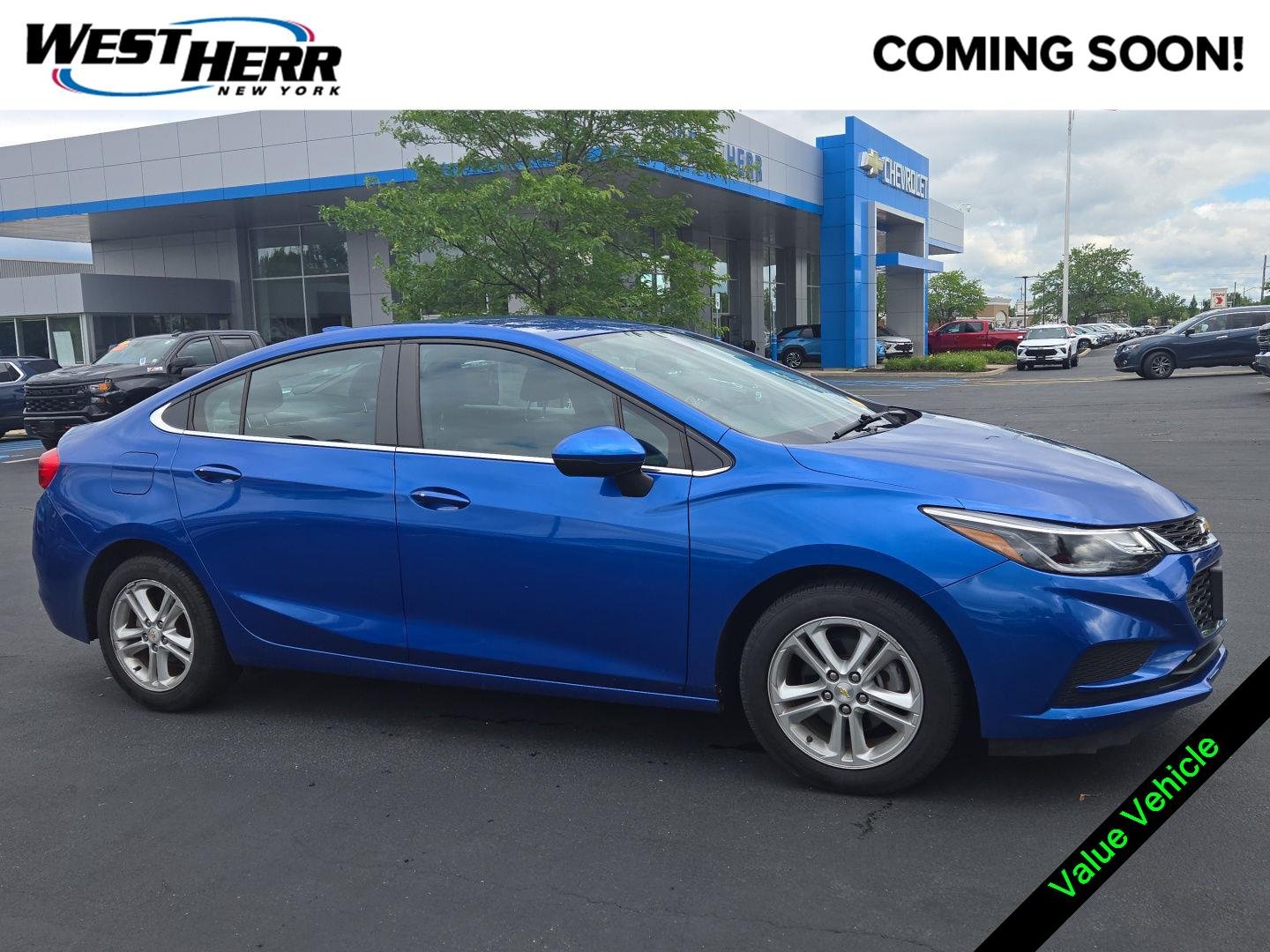 Used 2016 Kinetic Blue Metallic Chevrolet LT image 1