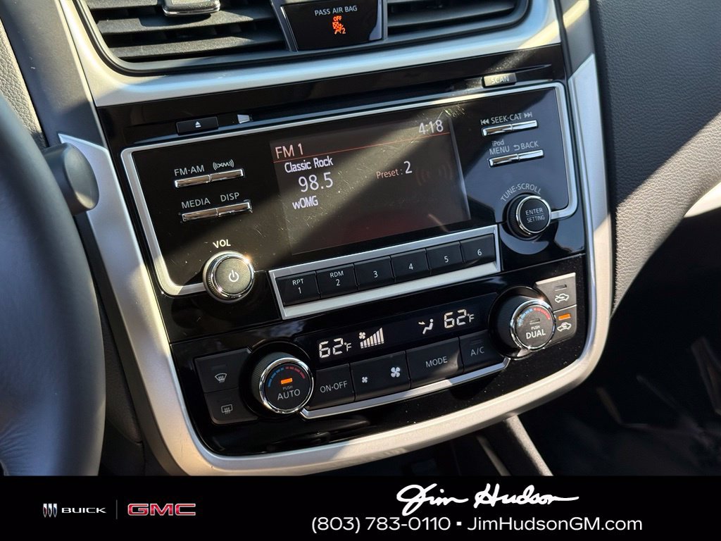 Used 2018 Black Nissan 2.5 SV image 29