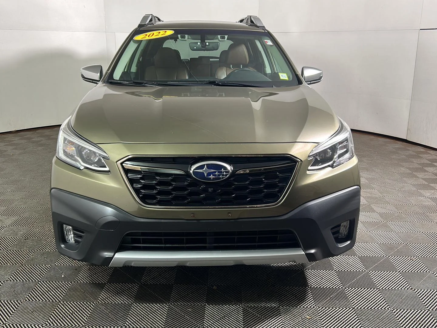 Used 2022 Autumn Green Metallic Subaru Touring image 12