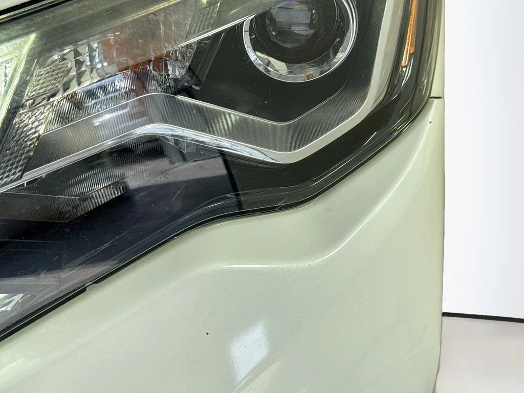 Used 2017 Pearl White Nissan Platinum image 42