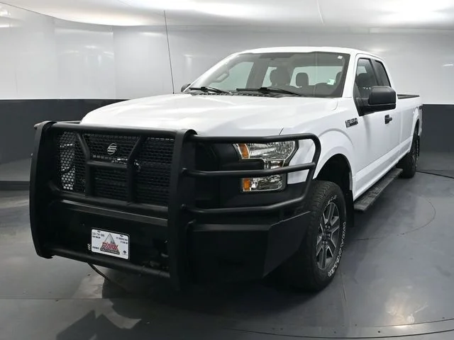 Used 2016 White Ford XL image 8