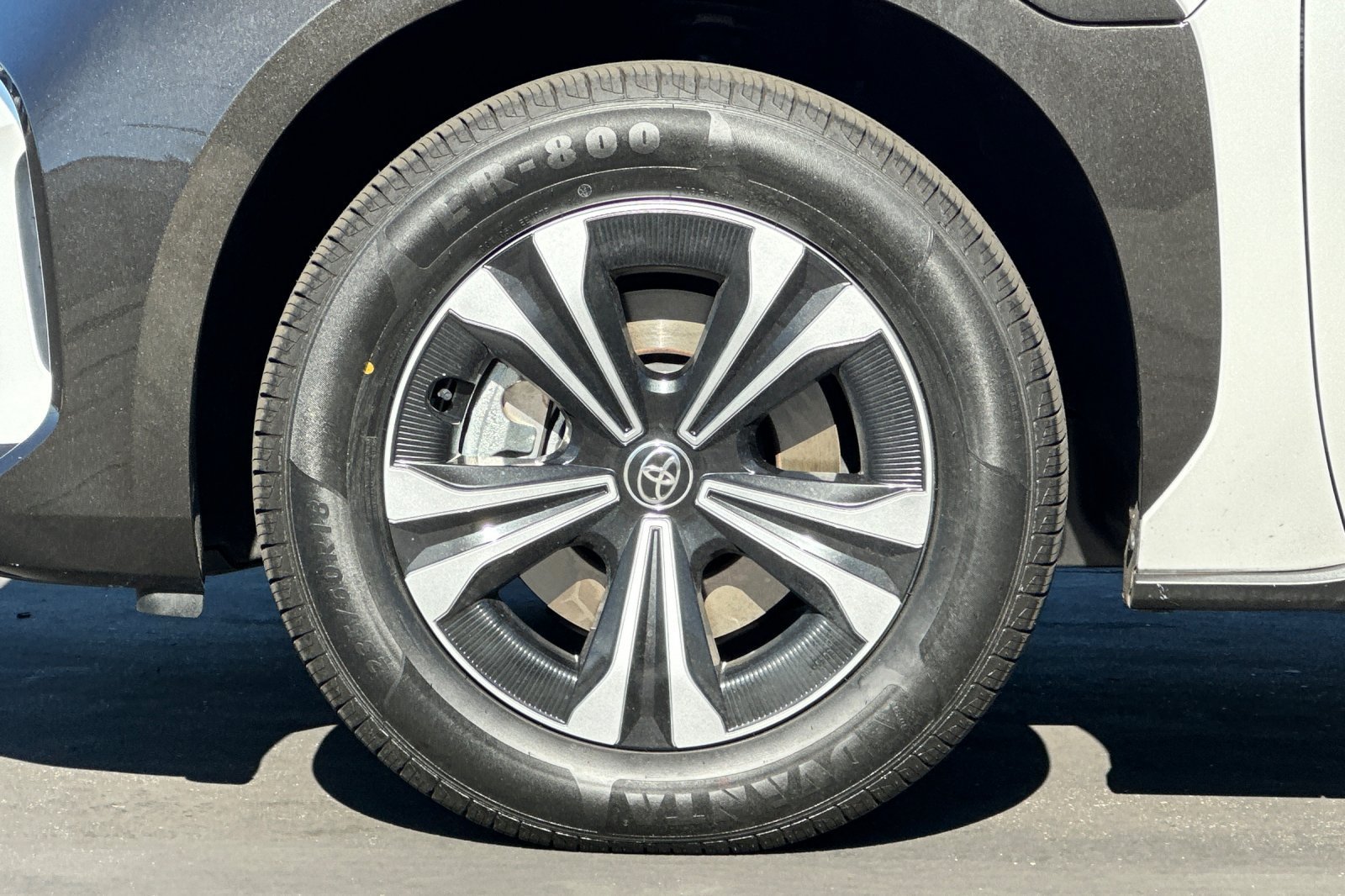 Certified Used 2023 Wind Chill Pearl Toyota XLE image 26
