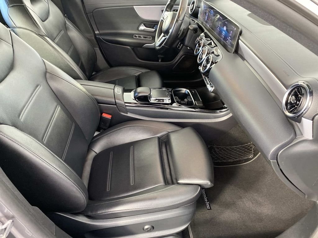 Used 2020 Gray Mercedes-Benz CLA 250 image 10