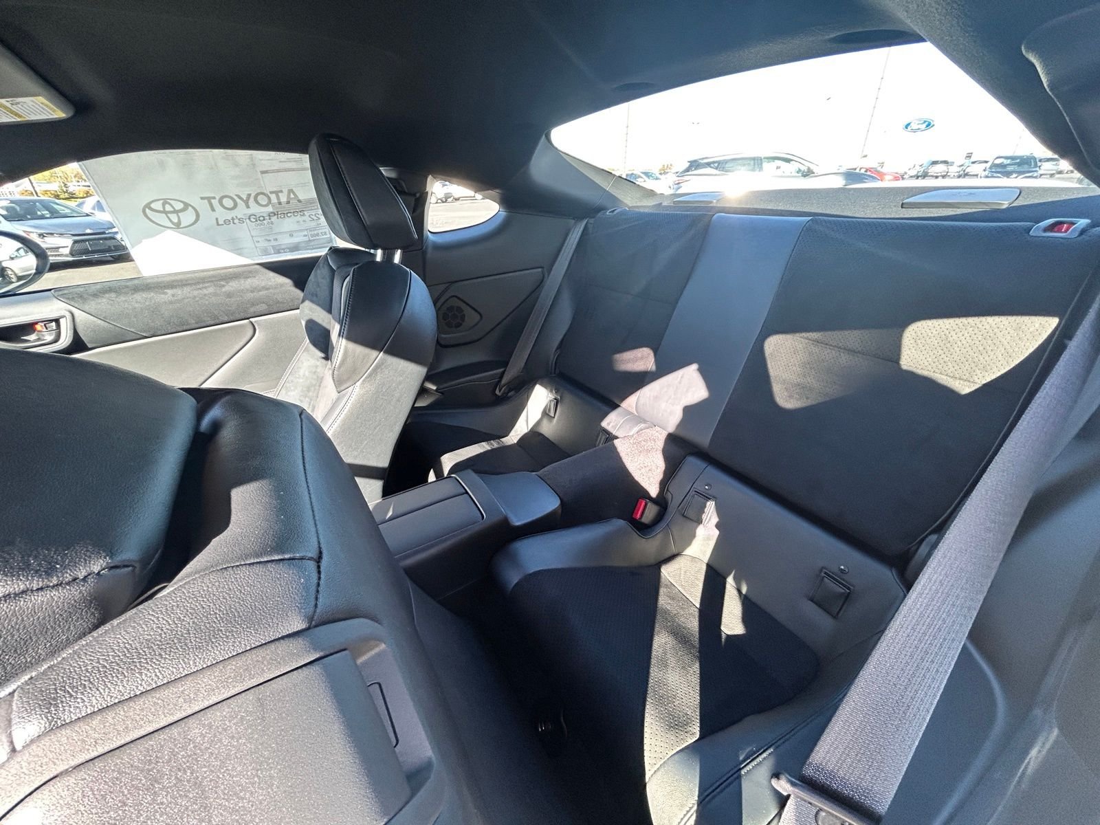 2025 Toyota GR86 Premium - Photo 19