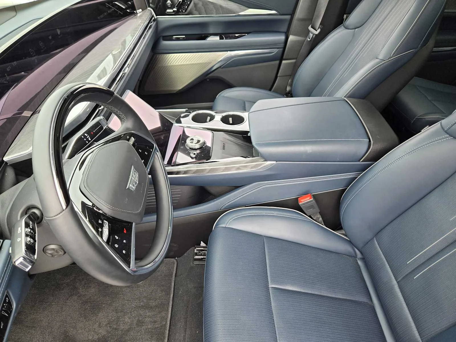 2025 Cadillac Escalade IQ Sport 2 - Photo 8