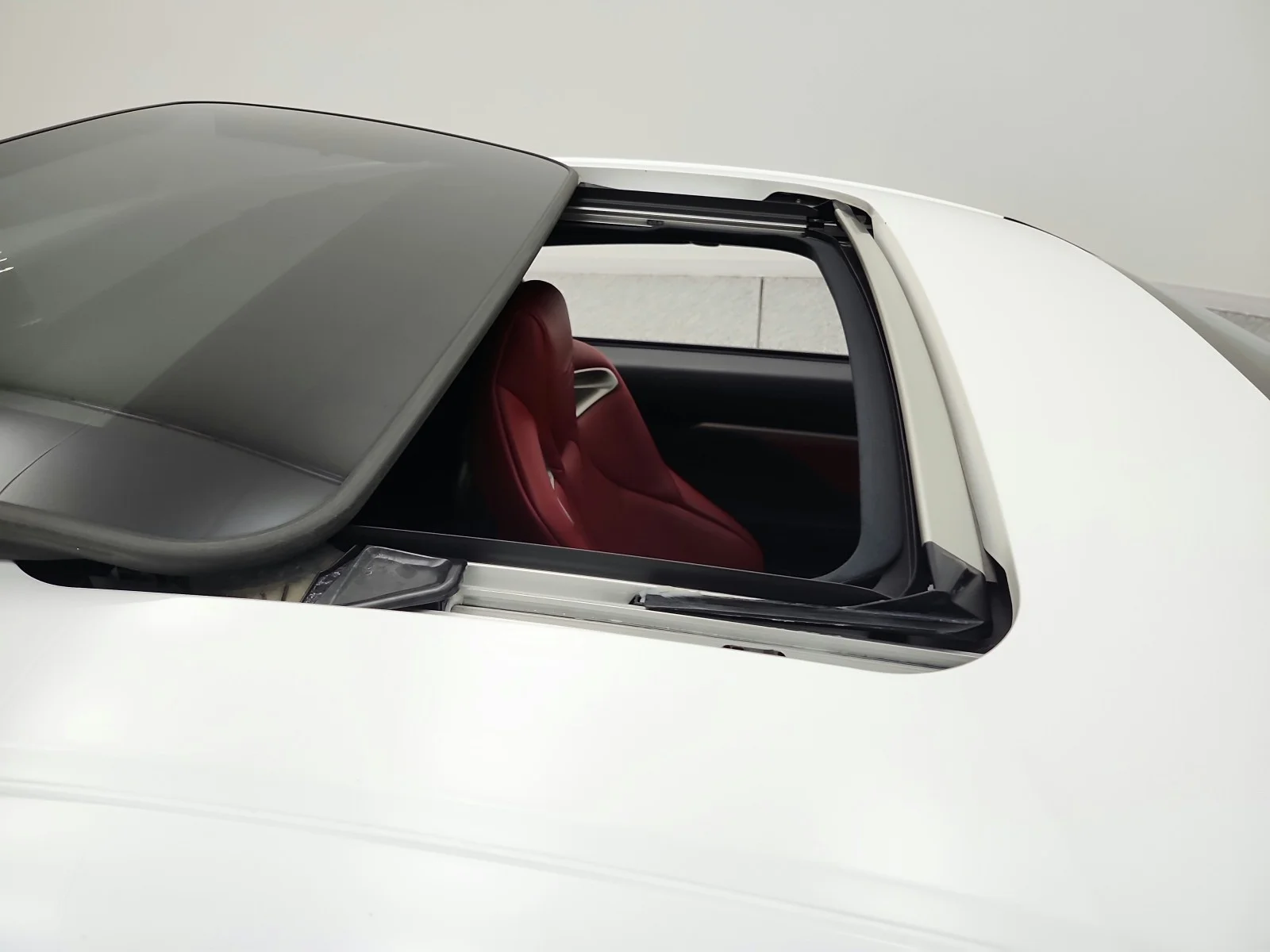 Used 2015 Ultra White Lexus  image 17