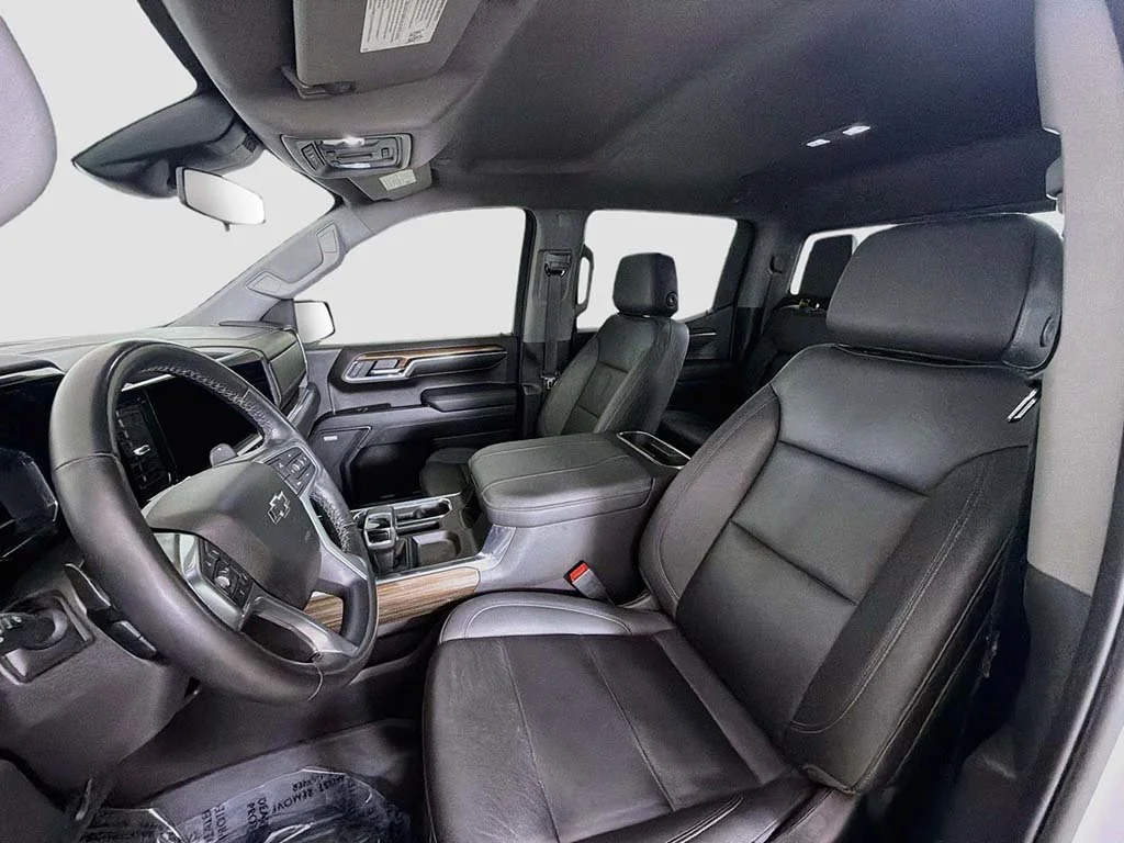 Used 2023 White Chevrolet LT Trail Boss image 22